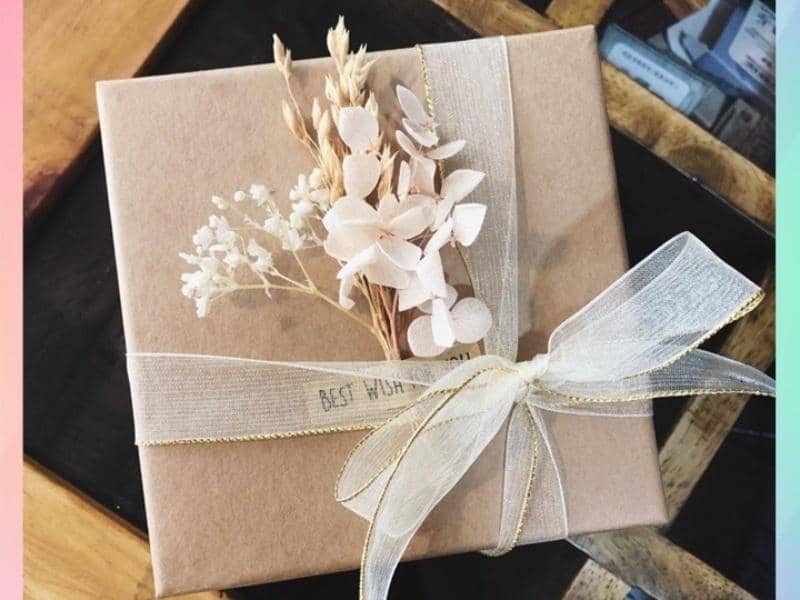 Cách thắt nơ hộp quà tết với voan