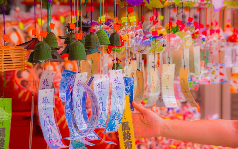 qua-bieu-tet-phong-cach-nhat-chuong-gio-furin