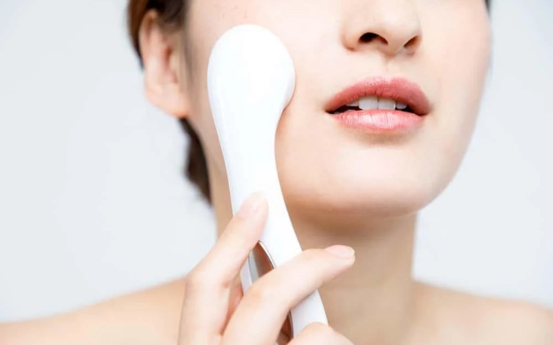 qua-tet-cho-ban-gai-thiet-bi-skincare