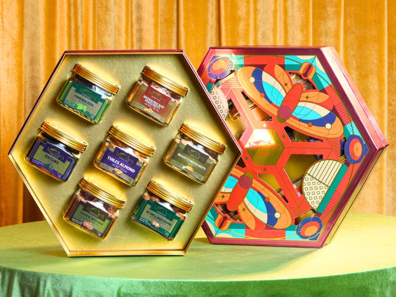 mua-qua-tet-gi-bieu-bo-me-vo-hop-qua-tet