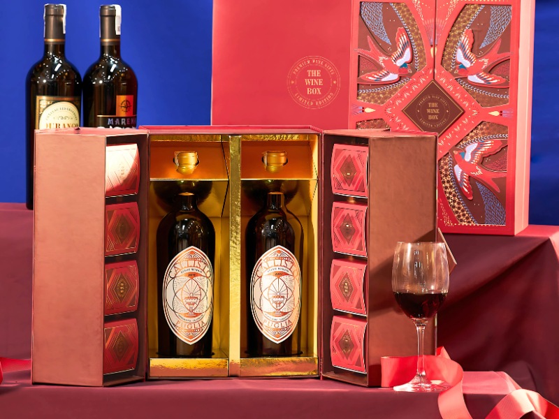 qua-tet-cho-bo-me-vo-set-ruou-vang