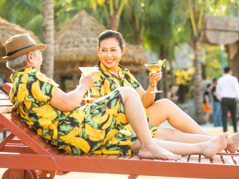 qua-tet-y-nghia-cho-bo-me-vo-ve-du-lich